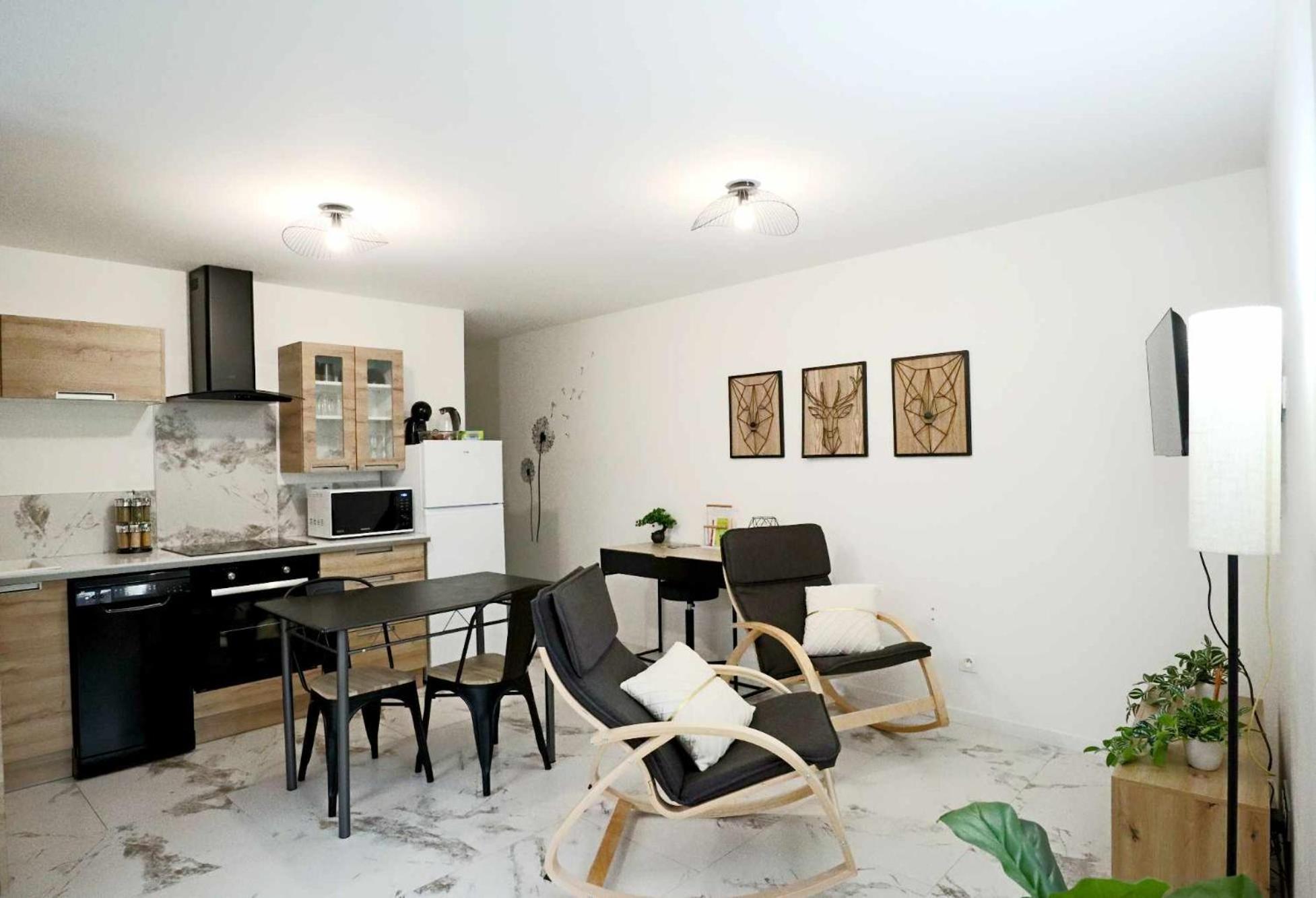 Appartement Le Moderne Ideal Pour Couples Et Professionnels Ornans Eksteriør bilde